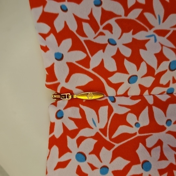 DRAPER JAMES Pink Coral White Hibiscus Floral Bell Sleeve Dress - Picture 6 of 10